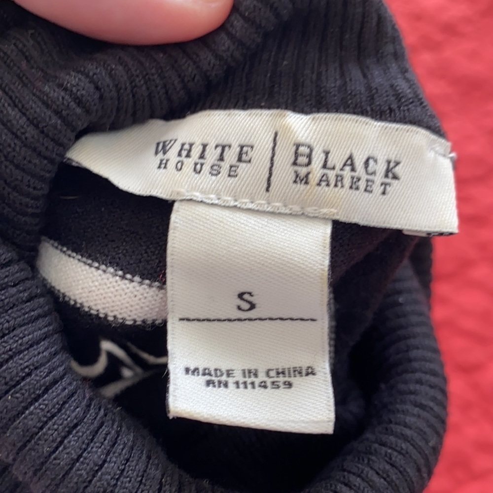 White House Black Market turtle neck - Picture 5 of 5